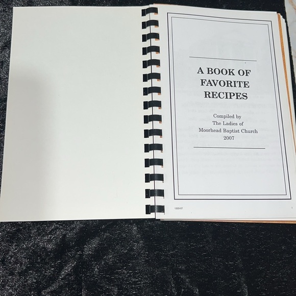 MOORHEAD BAPTIST CHURCH Cookbook for Culinary Enthusiasts - Picture 7 of 8